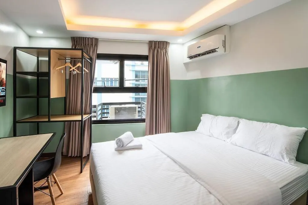 St. Marvin Studio M603 Manila